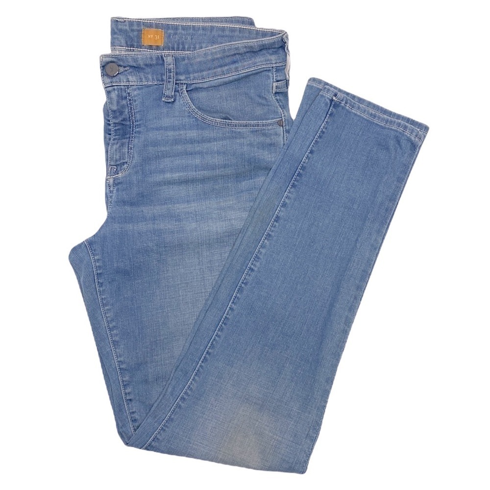 Pilcro Light Wash Stet Fit Jean Size 31